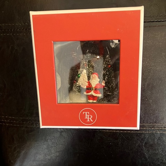 Things remembered Santa cloche ornament - Picture 1 of 3